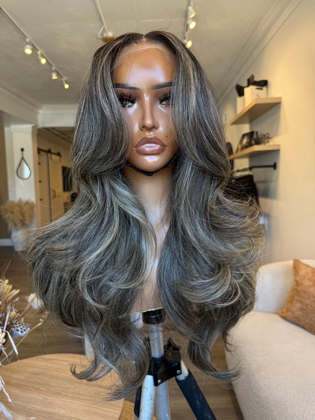 Chloe Middle Part
