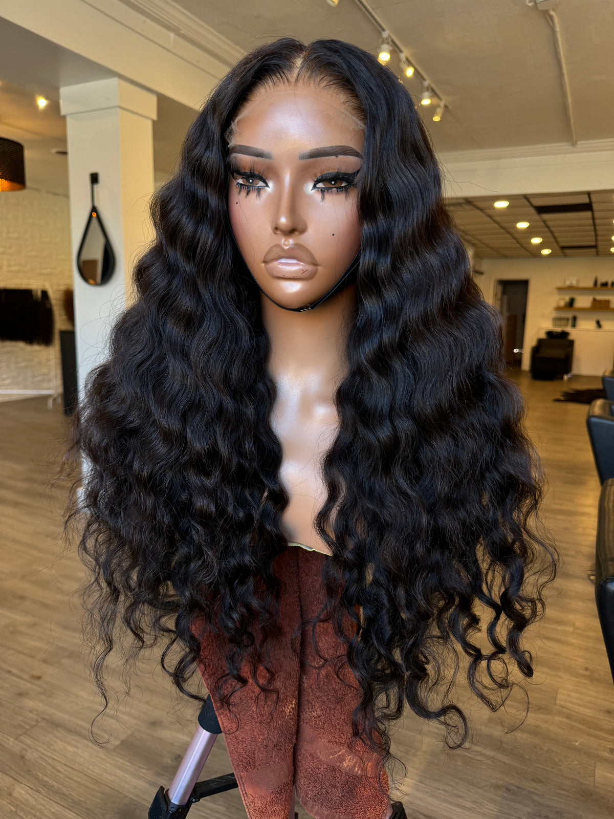 Small NC Wavy Curly 24"